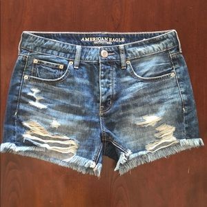 American Eagle Tomgirl Midi shorts